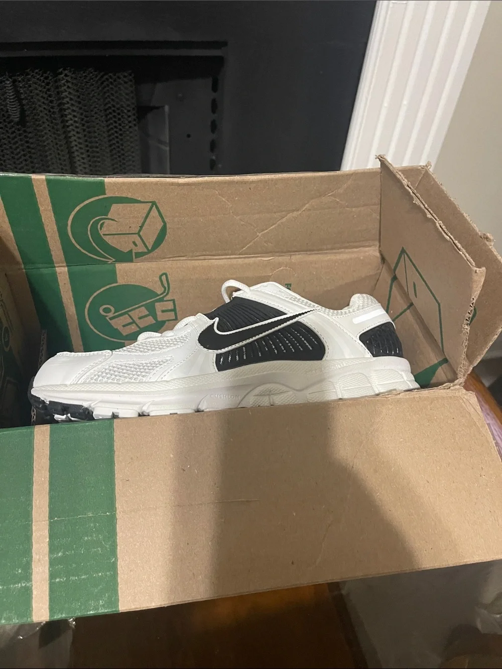 Nike White and Black Men's Athletic Sneakers